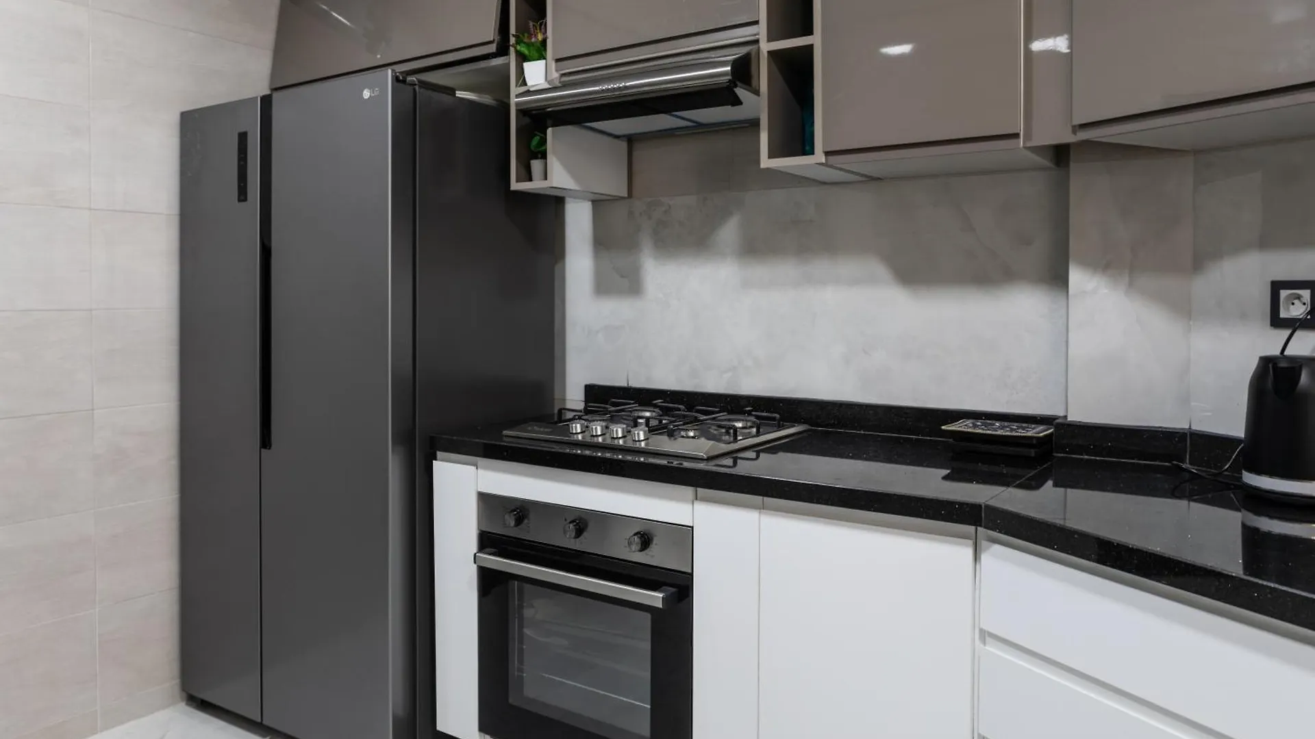 Joli Appartement 2 Chambres 카사블랑카 아파트